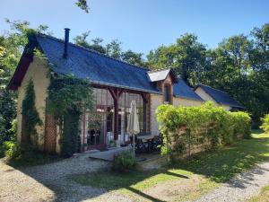 Maisons de vacances Gite de charme entre Tours et Villandry : Maison 3 Chambres