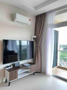 Deluxe Kuching Couple Suite Riverine Kuching
