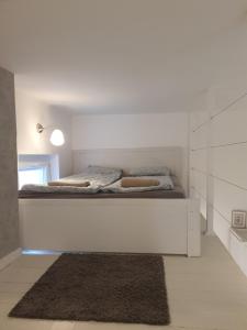 Vintage near Boulevard with AC AFTER RENOVATION