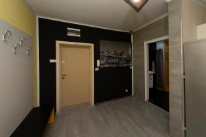 The yellow appartment