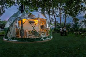 Unique Escape Glamping in the Heart of Prague with Hot Tub and Vysehrad Castle View