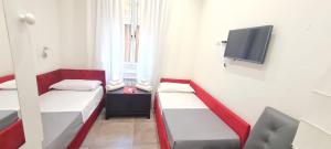 Twin Room with Private Bathroom