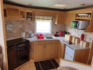 Ingoldmels caravan hire, sealands