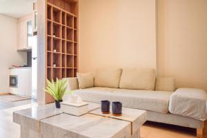 BTS Ekkamai-free pool-bus to pattya