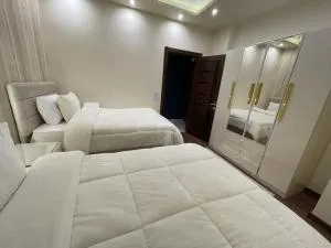 ارضي شقة بيفرلي هيلز الشيخ زايد بحديقة خاصة كمبند - El-Qaṭṭa