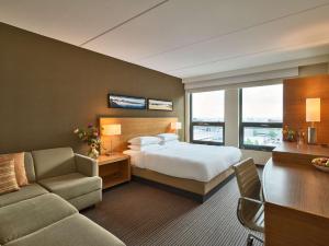 King Room - High Floor room in Hyatt Place Amsterdam Airport