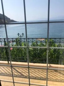 Studios on the beach - Pléssa