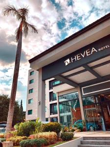 Hevea Hotel & Resort