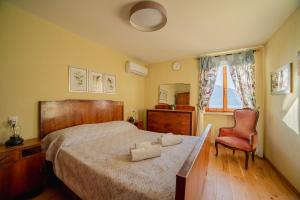 Double Room with Lake View