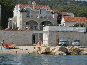 Bonacic Palace - 斯拉汀