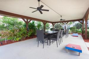 Ocean Village Club E15