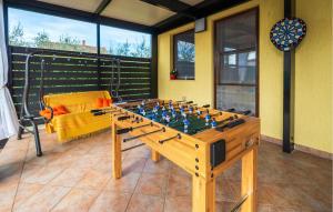 Lovely Home In Sisan With Wifi