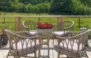 4 Bedroom Stunning Home In Svängsta