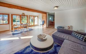 2 Bedroom Nice Home In Tyringe