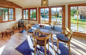 2 Bedroom Nice Home In Tyringe