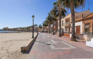 Nice Apartment In Los Alcazares