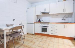 Nice Apartment In Los Alcazares
