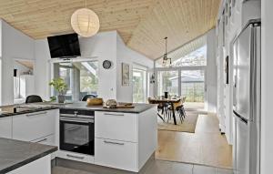Lovely Home In Hadsund With Kitchen