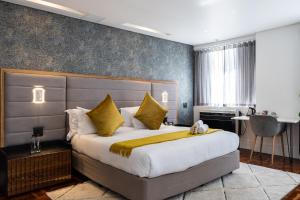 Cape Diamond Boutique Hotel