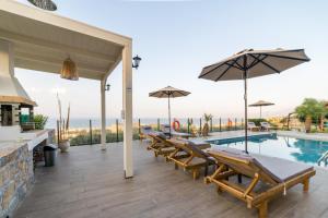 Villa Constandinos - Private Pool - Sleeps 8