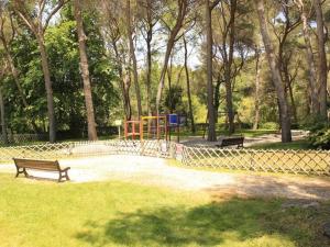 Appartements Charmant T3 climatise avec parking, piscine, tennis, a 200m des plages et commerces - FR-1-316-21 : photos des chambres