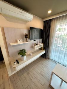 Seven Seas Jomtien 4 floor pool view