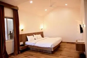 The Golden Woods Resort - Matkuli