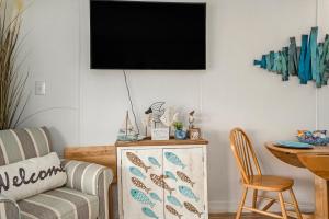 Tipsea on the seawall