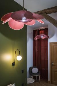 Maisons d'hotes La Grange De Leonie, Chambres d'hotes avec Piscine et Spa : photos des chambres