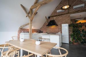 Maisons d'hotes La Grange De Leonie, Chambres d'hotes avec Piscine et Spa : photos des chambres