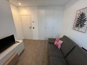 Torre DArenas, playa Victoria, piscina y parking