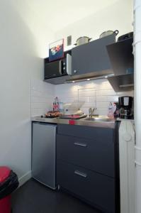 Paris 16 -near Champs-Elysées 75m2