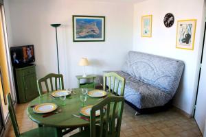 JARDINS DU CAP Joli T2 avec piscine Plage Richelieu Cap dAgde