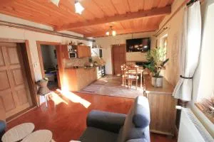 Eden guest house - Čierny Balog