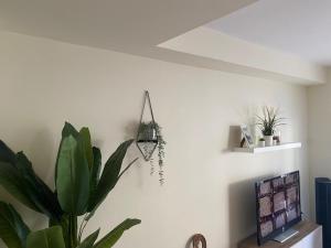 ENCANTADORA CASA CON PISCINA A 5 MIN PLAYA WIFI