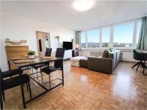 Spacious Apartments with View & Free Parking - Bad Sauerbrunn