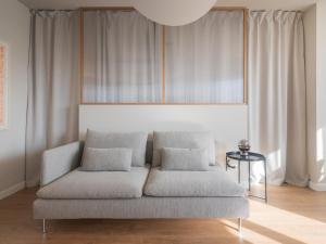 INDIGO - Brand New Studio Apartment