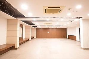 Siddha Xanadu Studio 310, Poolside Near Airport, CC2 Mall