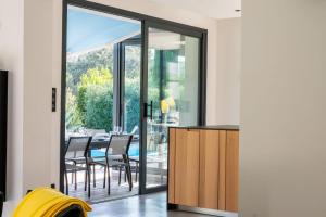 Villas Vacation villa swimming pool and petanque court ! : photos des chambres