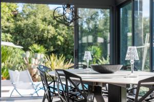 Villas Vacation villa swimming pool and petanque court ! : photos des chambres