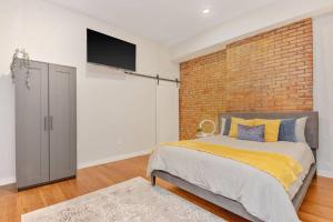 Central OTR, Lux King Bed, Fast Wifi, Fully Equipped, 50in TV, Sleeps 3ppl