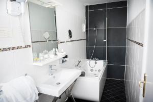 Hotels Forgeron de seclin : photos des chambres