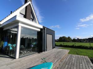 Holiday Home in Stavoren by Private Jetty