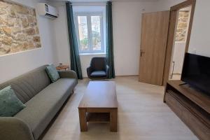 skalinada apartment kampielo