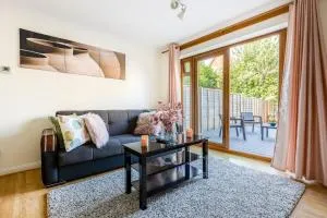 Cozy Family-Friendly House (3mins from Erith and Slade Green station) - Erith