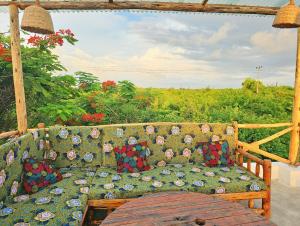 Cozy Bungalow - Garden, Terrace, Rooftop, Beach