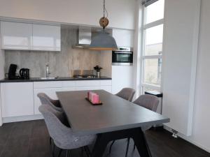 Holiday home with motorboat