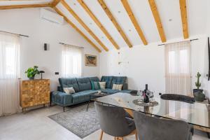 Apartments with WiFi Split - 22442