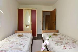 Apartments with parking space Zambratija, Umag - 22711