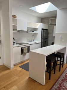 Peaceful Apt + Parking&Laundry